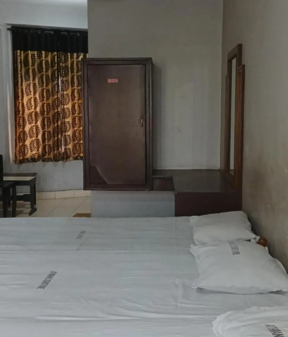 Manjeri Tourist Home Hotel