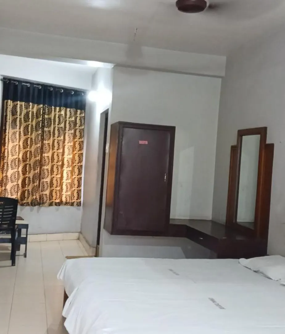 Manjeri Tourist Home Hotel