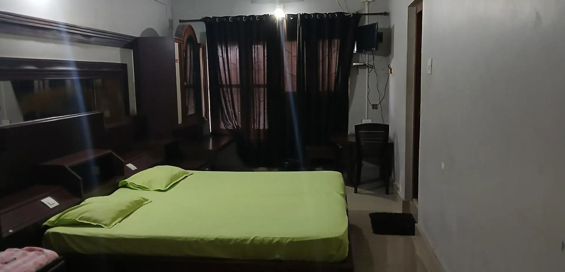 Hotel Manjeri Tourist Home