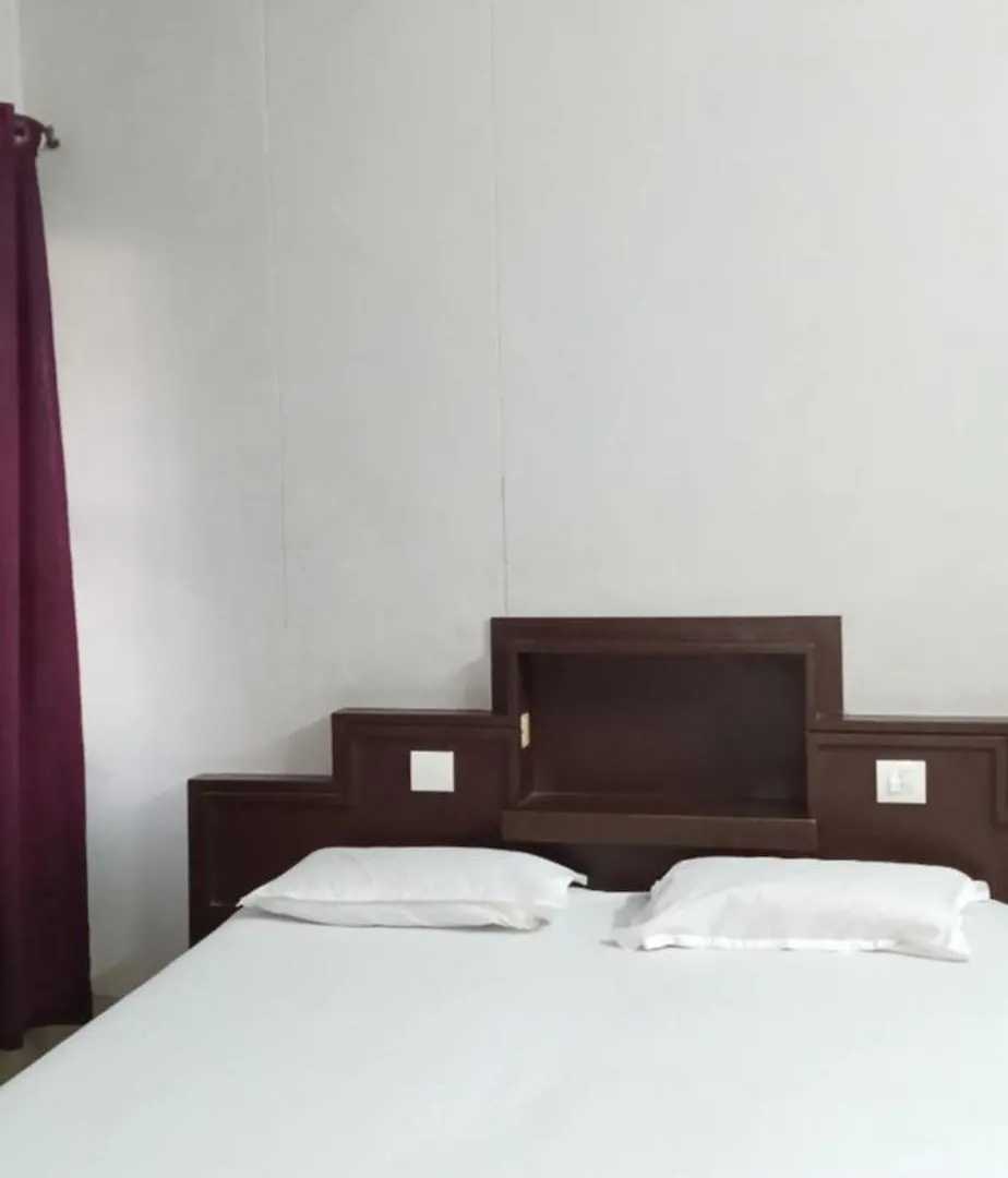 Hotel Manjeri Tourist Home