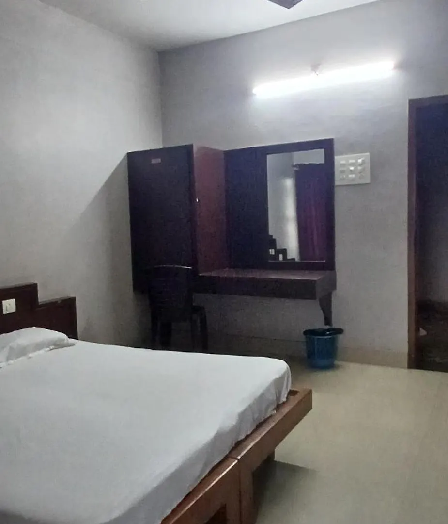 Manjeri Tourist Home 0*,  India
