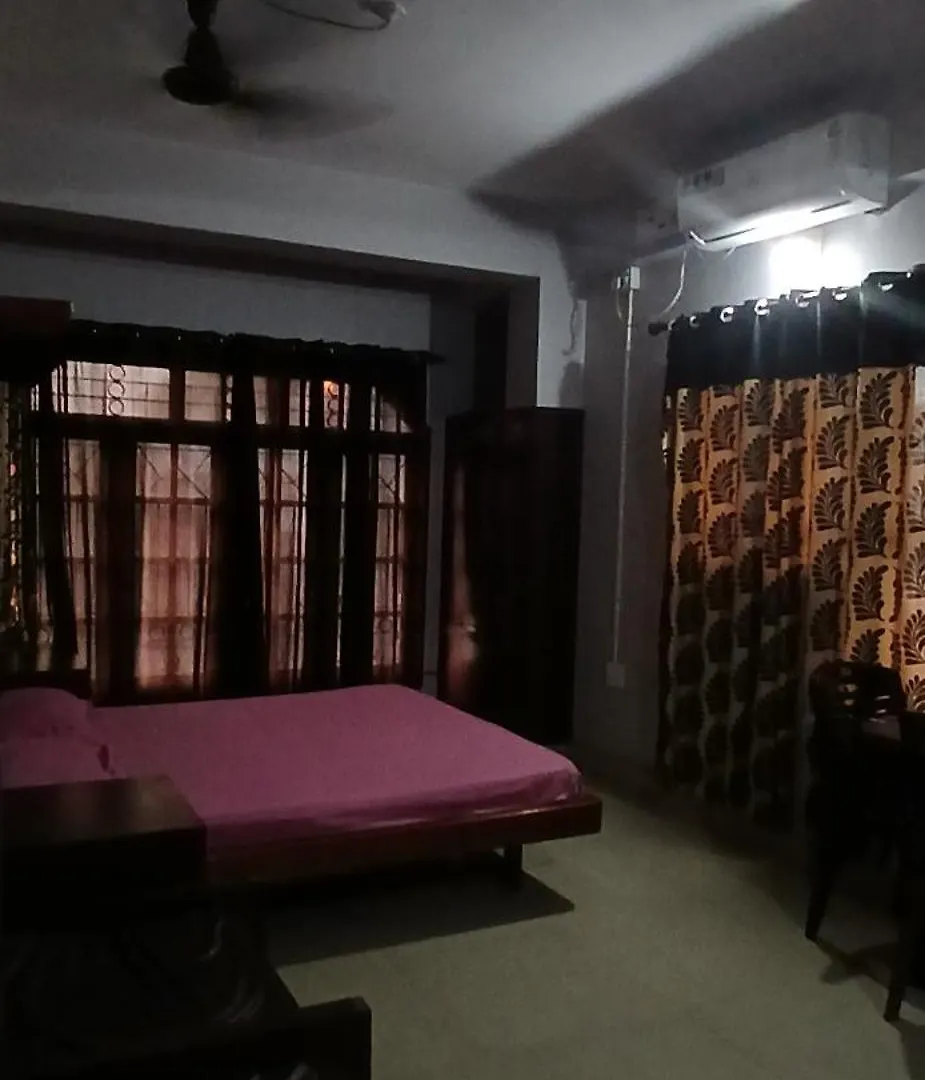 Manjeri Tourist Home Hotel