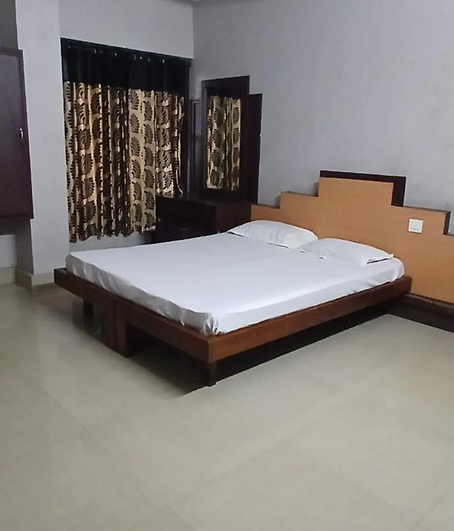 Manjeri Tourist Home Hotel