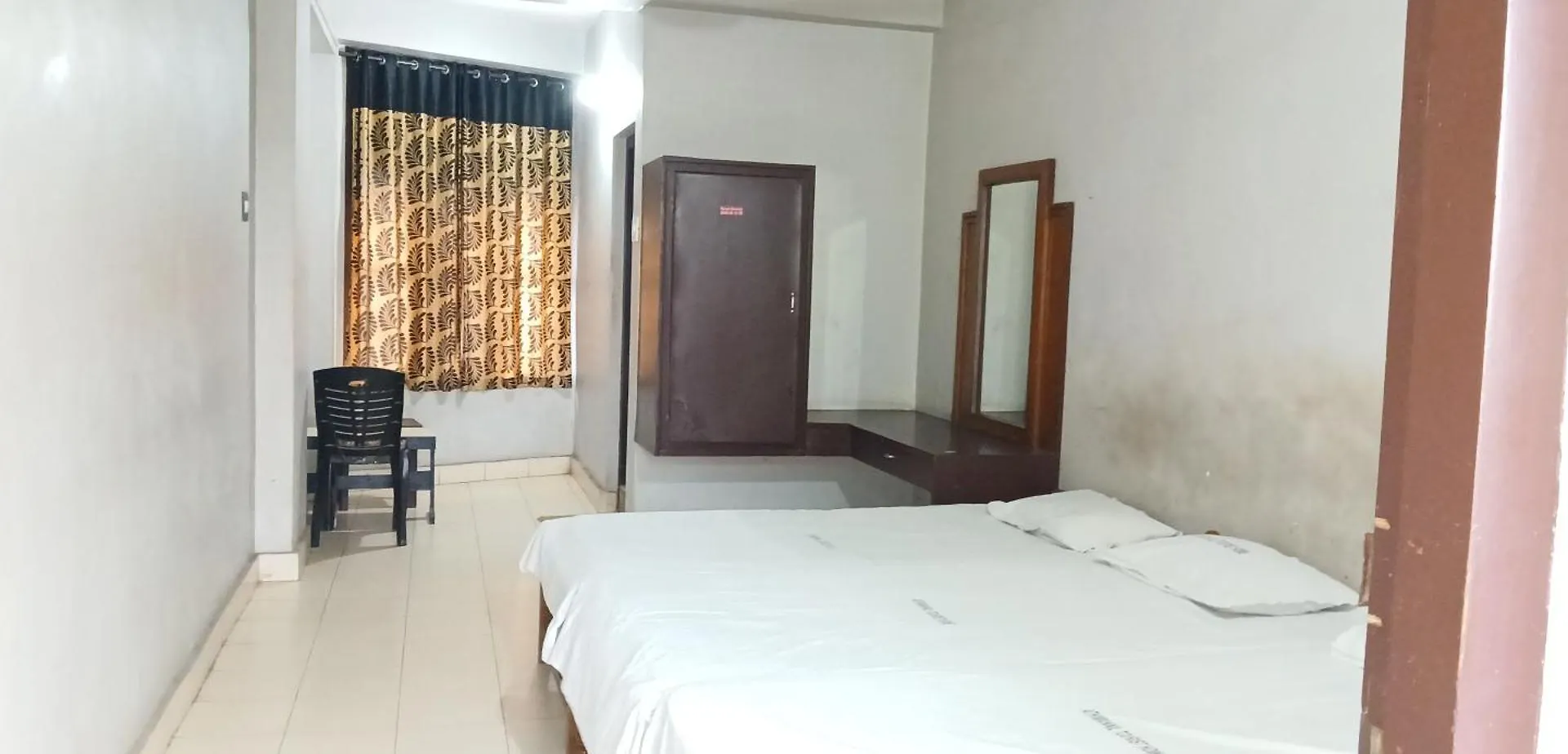 Manjeri Tourist Home Hotel